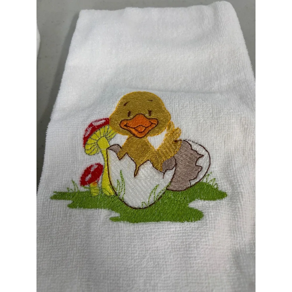 Vintage Style Easter Spring Embroidered Hand‎ Towels Set of 3 White Bunny Chick